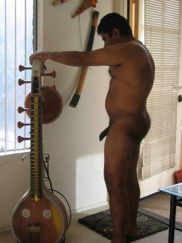 georgepoda:  A tamil guy living in Chicago…. Manasijan..Enjoying white boys…