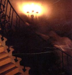 theghostdiaries: The Famous Queens House Ghost