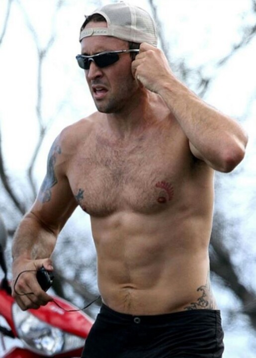 male-celebs-naked:  Alex O’Loughlin 2See more here