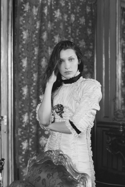vogue-at-heart: Bella Hadid in “Lady In Waiting” for W Magazine, October 2016 Photographed by Veneti