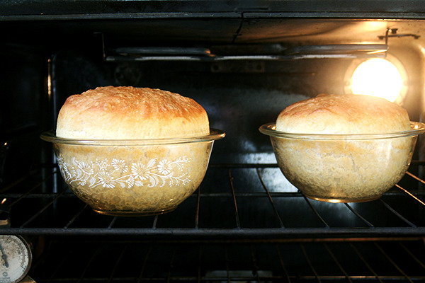 tinyhousedarling:  MY MOTHER’S PEASANT BREAD: THE BEST EASIEST BREAD YOU WILL EVER