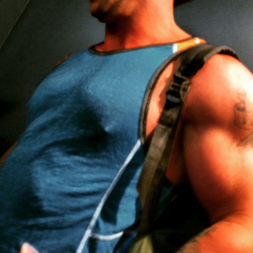 matthewrettenmund:  Erector set. #guys #gym #hot #biceps #muscles #tattoos #m4m #men #muscles #menofnyc #menofnewyork #nyc #newyork #newyorkmen #surreptitious #buff #instagay #alloninstagramcakebythepound #nipples #pecs