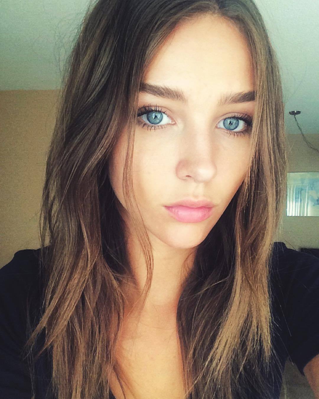 thepursuitofbeauty77:  @rachelc00k