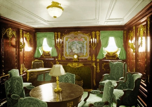 messrstaquitain:Titanic’s first class in colour