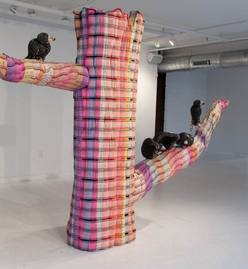 reginasworld:Herb Williams‘ Crayola Sculptures