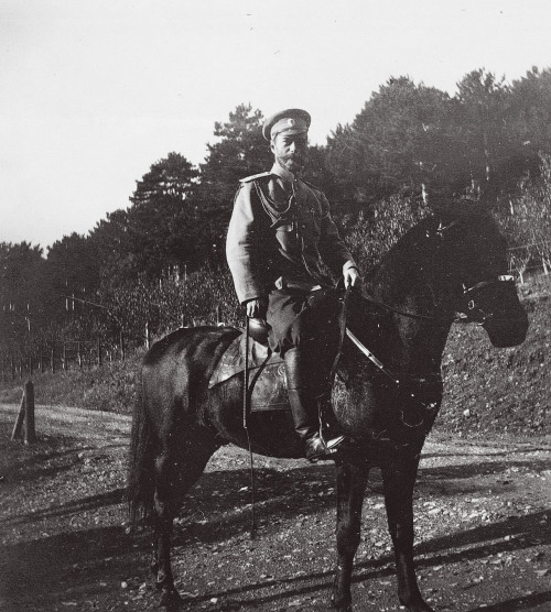 imperial-russia:Emperor Nicholas II on horseback