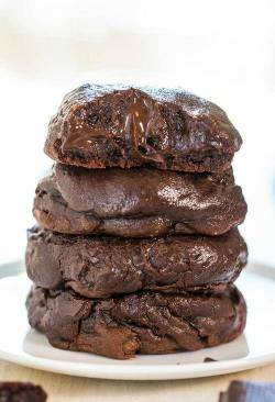 doughsndonots:  Triple Chocolate Brownie