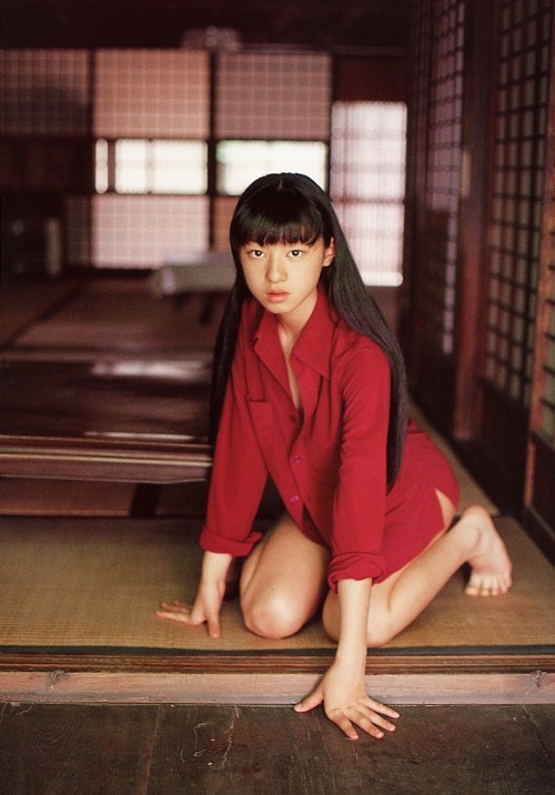 rumikokoyanagi:  Kishin Shinoyama & Chiaki Kuriyama “Shinwa Shoujo”