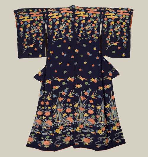 A chirimen (crepe) silk kimono with bingata technique: sakura (cherry blossoms), iris, and birds. Mi