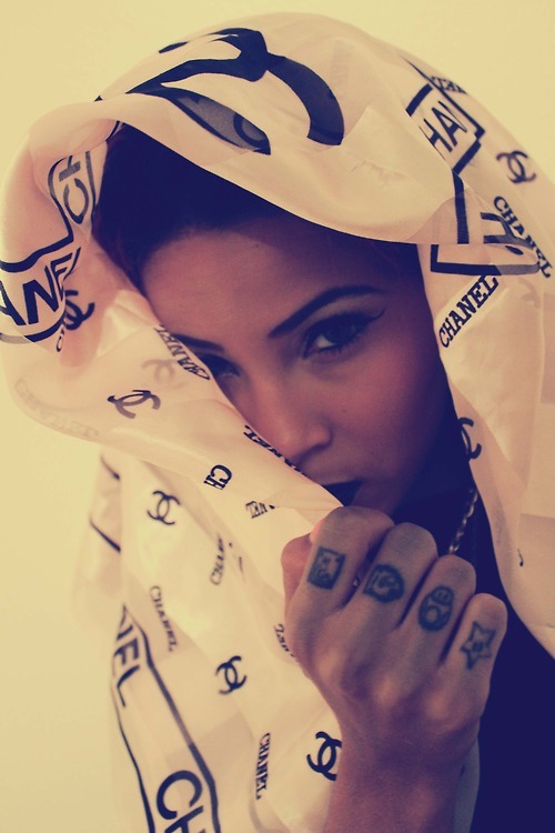 beckydenimjean:  Beckydenimjean.tumblr.com