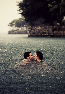 iamruyiful:  cute. skinny dipping done the