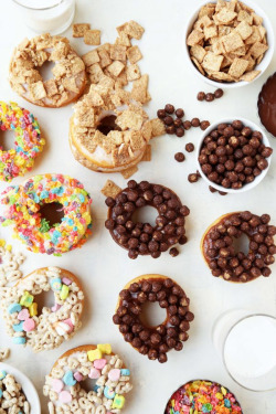 verticalfood:    Breakfast Cereal Doughnuts   