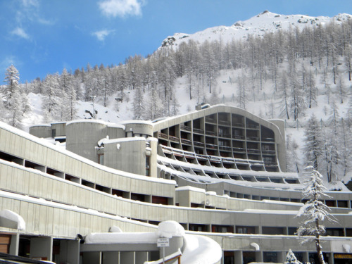 Cielo Alto complex, Cervinia, Francesco Dolza, 1974-78