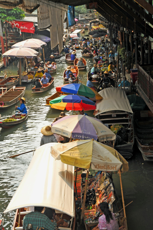 breathtakingdestinations: Bangkok - Thailand (by Dennis Jarvis) 