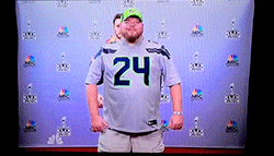 sheisraging:  Celebrity Photobombs with Chris Evans and Chris Pratt