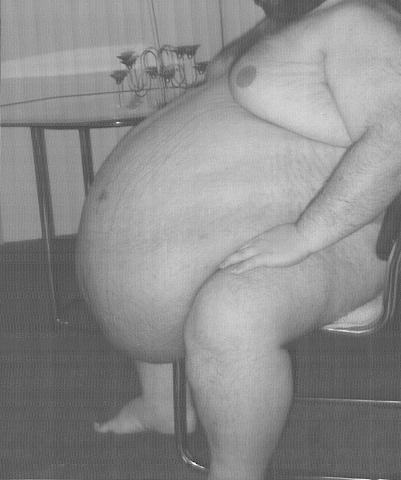 A proper sized belly.  adult photos