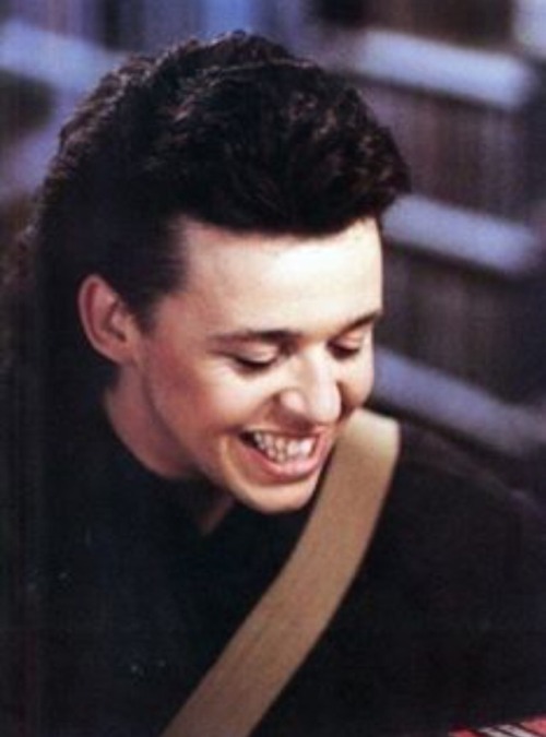 HAPPY BIRTHDAY ROLAND ORZABAL 🎉🎉🎉❤️💕🌻🌻🌻