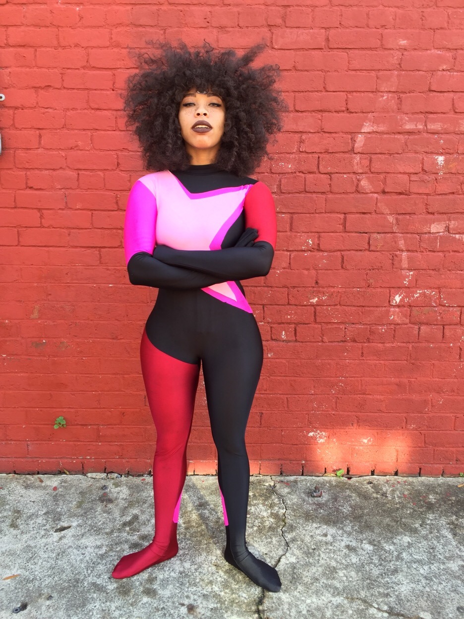 kieraplease:  As promised, here’s my Garnet Halloween costume. It’s not perfect