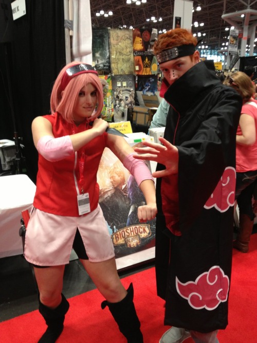 Day one nyc comic con Saturday!! If you Are in my photos let me know！！ I went as Sakura Haruno and K