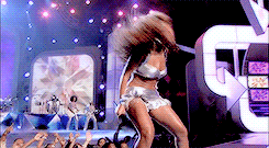 serfborts:  the beyoncé challenge:  [3/6] favorite live performances: Deja Vu (BET