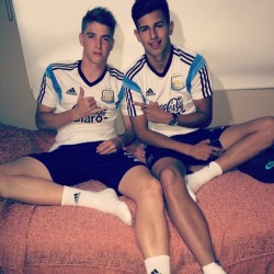 Gaysockloverdh:  Omg.. I Want To Get Fucked So Hard By These Hot Twinks😍 Those