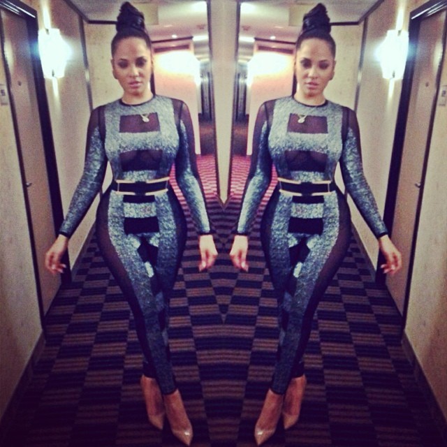 stephsdope:  Hey Bonita ✋😁 (outfit by @iloverussianroulette_com )