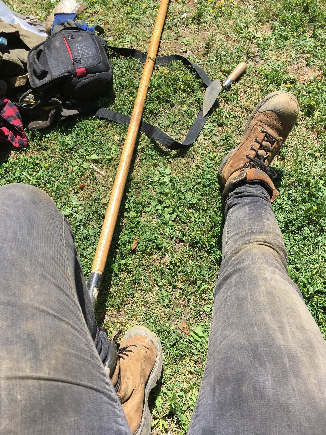 skinny jeans and work boots