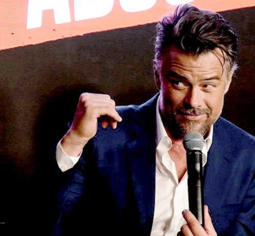 joshduhamels:Josh Duhamel At The NBCUNIVERSAL FYC Event For “The Thing About Pam” In Los Angeles, Ca