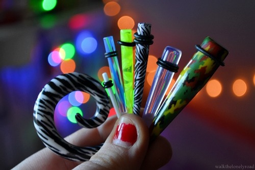walkthelonelyroad:  my stretchers :)