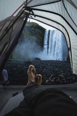 mortalising:  envyavenue:  5 Star Hotel by Chris Burkard.    