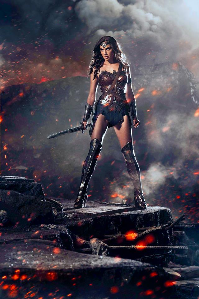 wonderwomanfans:
“Apparently if you hit, “auto color” in Photoshop on the original image you get this more iconic looking uniform!
”
I like this more!