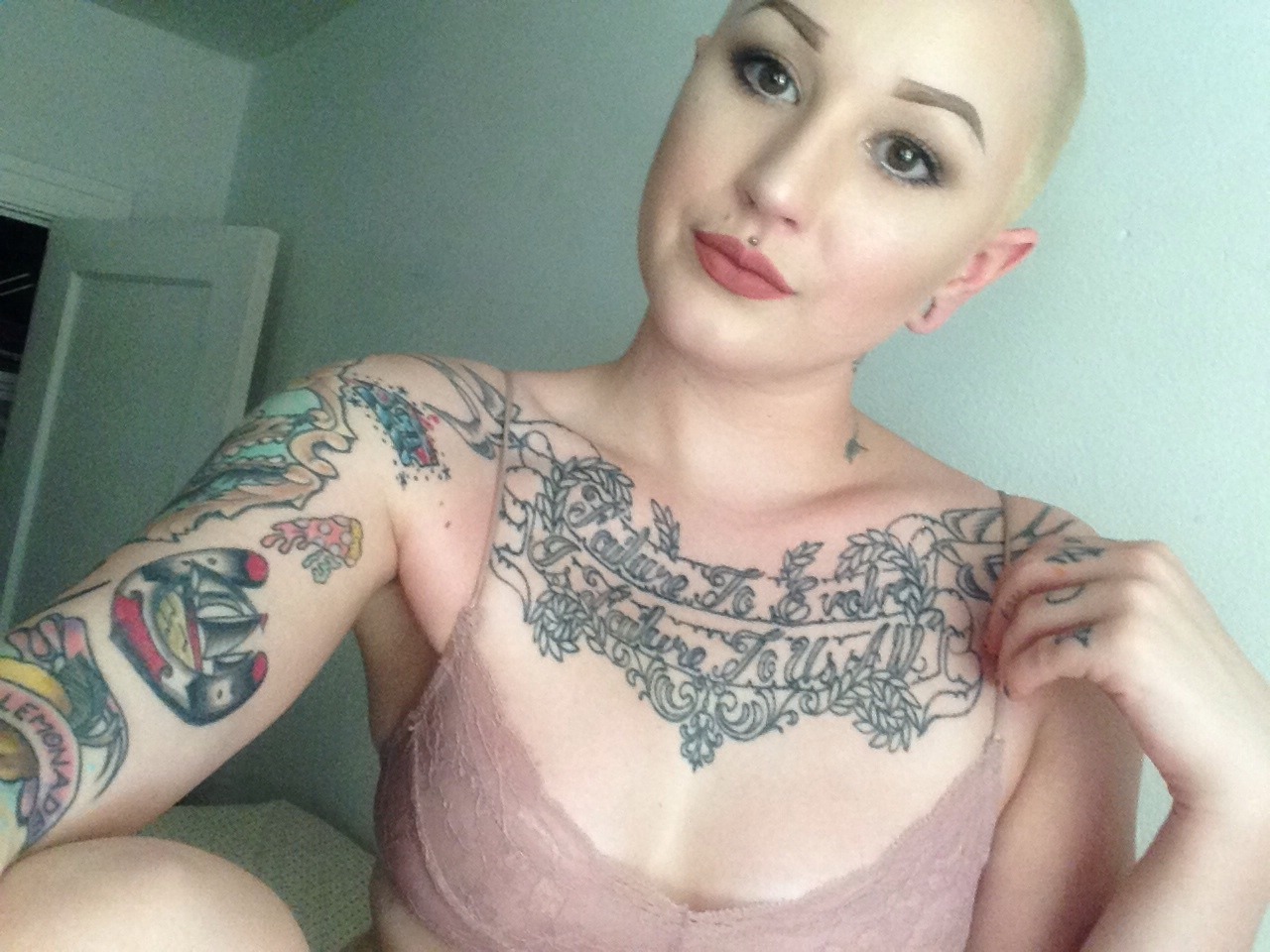 scienceofshrock:  Just got home from work and I don’t want to wear clothes until