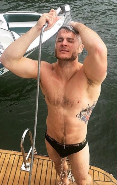 Porn Pics celebritybodybuge:  Austin Armacost