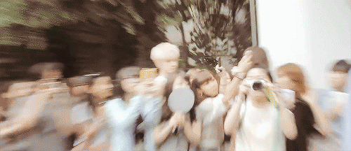 krisyeol:  A wild Sehun appears in the middle of the crowd    