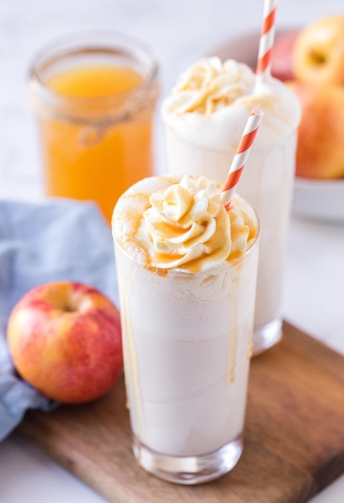 foodffs: APPLE CIDER MILKSHAKEFollow for recipesIs this how you roll?