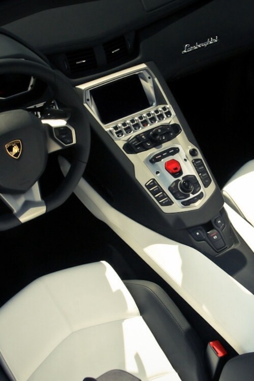 future-millionaires:  http://future-millionaires.tumblr.com 