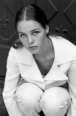 wooooordsilike:  more Michelle