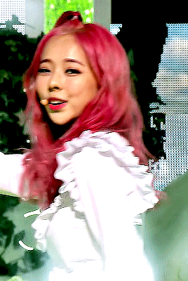 VIVI LOVE&LIVE