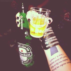 heinekenlover:  locaparty:-x-HEINEKENLOVER