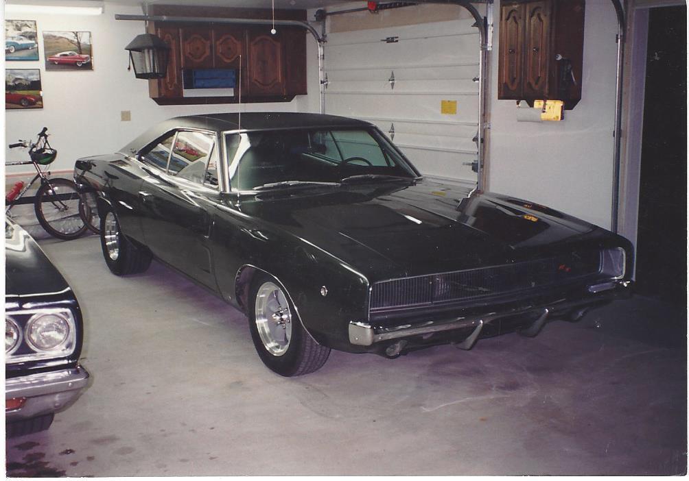 jacdurac:  ‘68 Dodge Charger R/TClassic pictures of Classic MOPAR Muscle