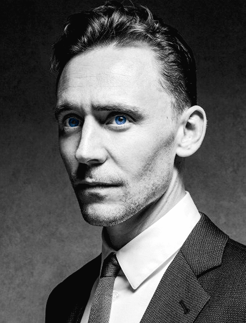 blond-demon-blog:  Tom Hiddleston 