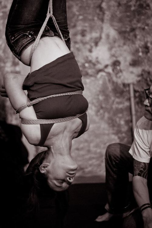 sasha-ishemia:  Ropes by Akira Naka. Production by Mar Outsiders. Photo by Javier Jimeno. Model: me. Madrid. 