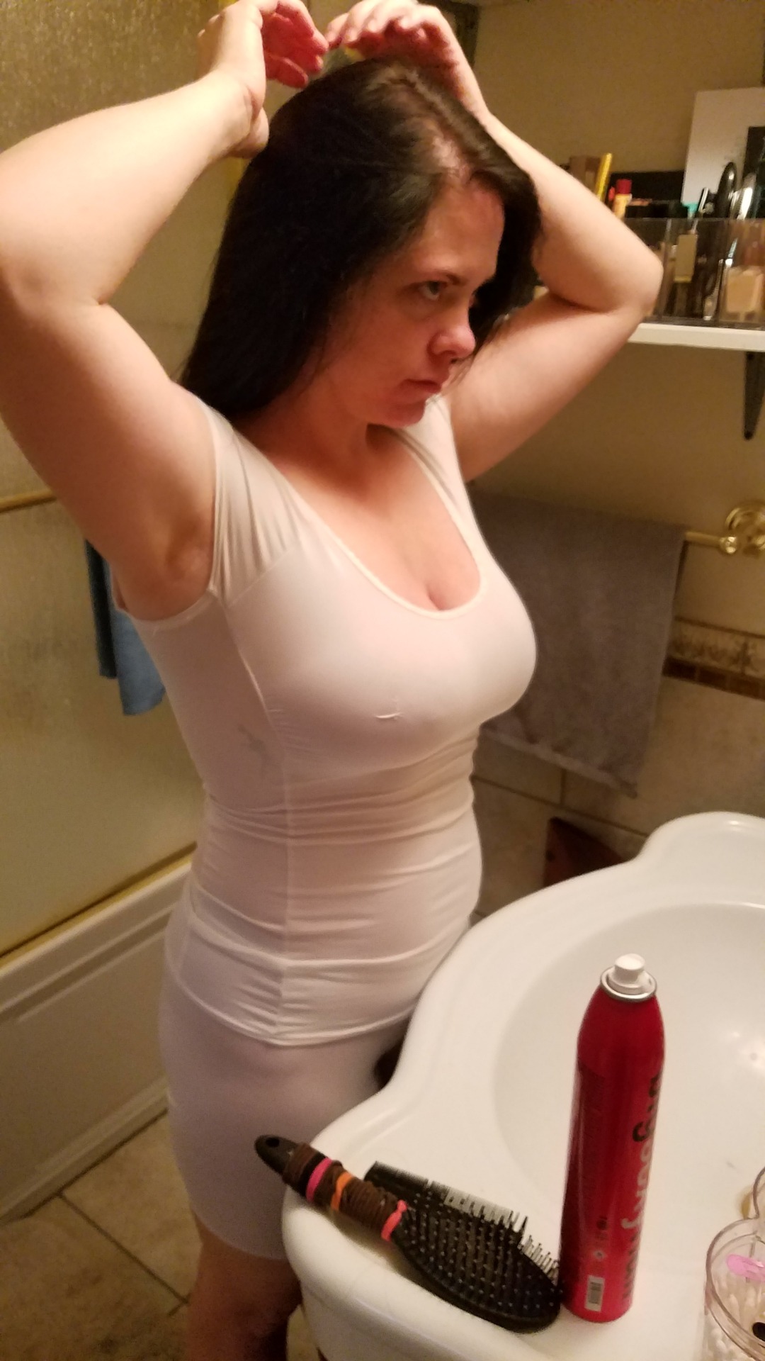 1812m1a1:  My sexy mormon wife diane! 