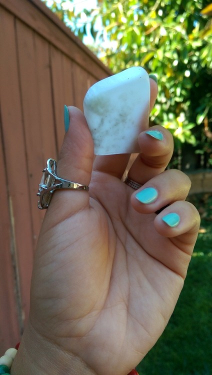 danielleybelly:My new Ulexite crystal