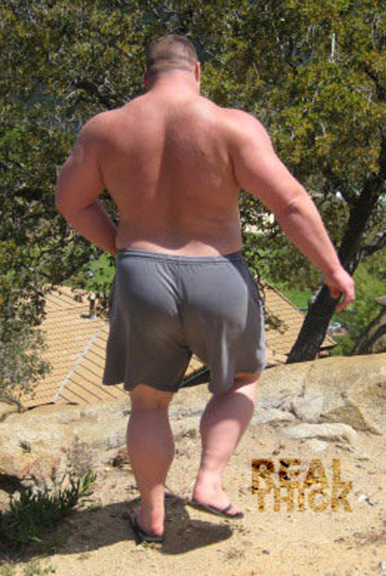 thebigbearcave:  HORNED ON HUGE MUSCLE ARSE 