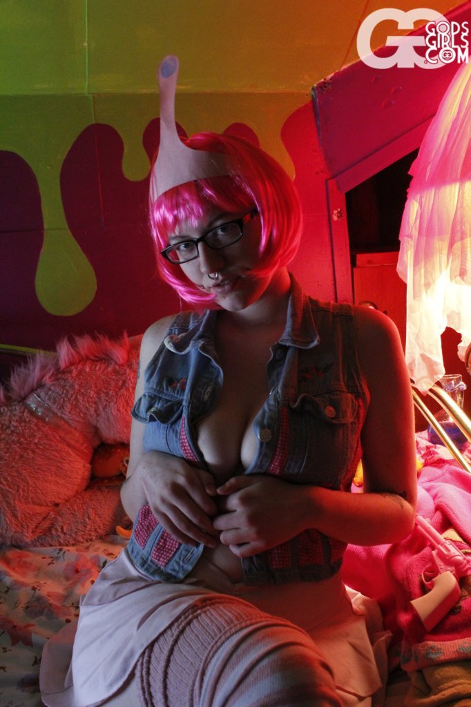 ggeverything:See more of Radlee in her set “PB Dreams of Marci” on GodGirls!