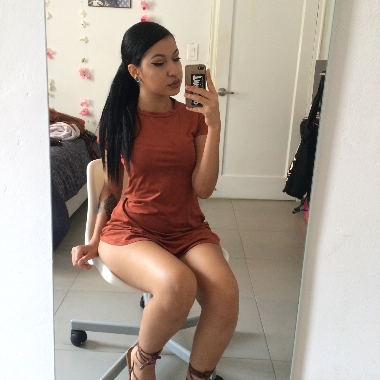 newsorsomethn:  my cute mirror selfies