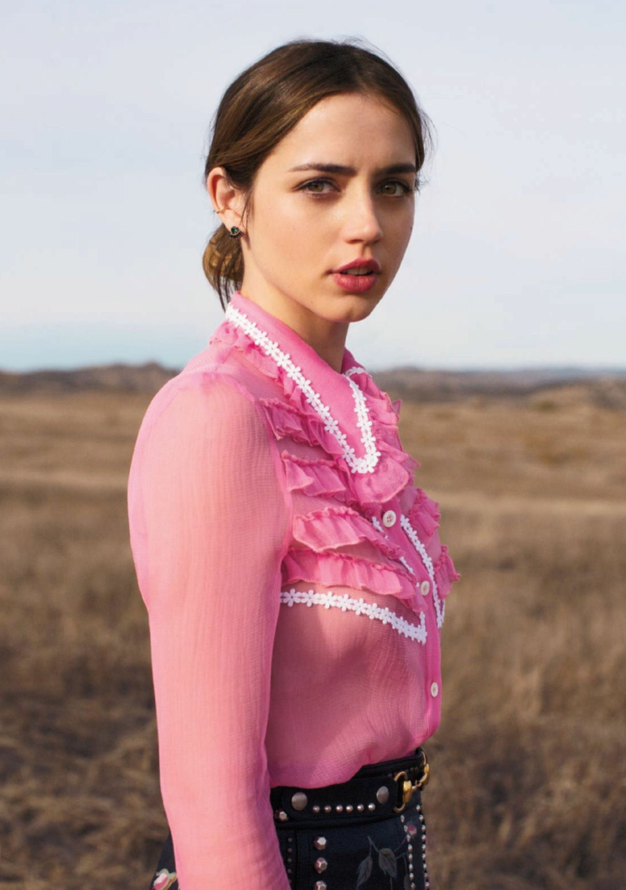 classy-cute-sexy:Ana de Armas | Blade Runner 2049