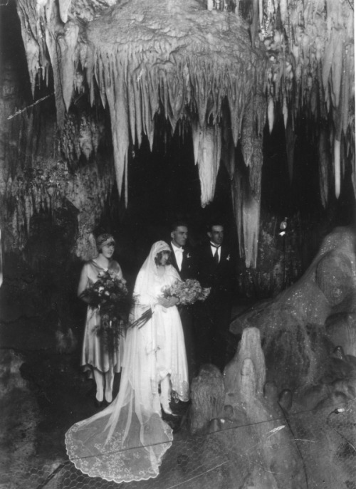 jaw8jaw:Buchan Caves, Gippsland, Australia. 14th April 1930.