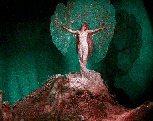 Glorifying The American Girl (1929) Dir.Millard Webb